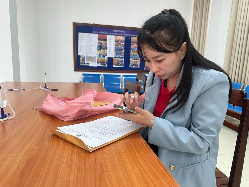 Kla at a gilded temple hall